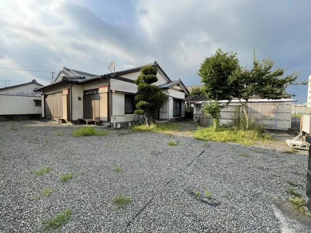 Miyakonojō City, Kubohara Town (Isoichi Station), single-story building, 5DK