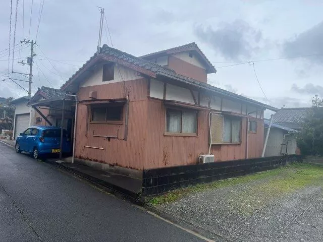 Ainan-cho, Minami-uwa-gun, Miyagi (Sukumo Sta.) 2F 4DK

3.8 million yen