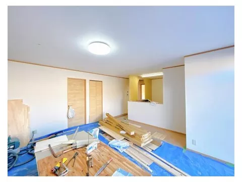 [Open House] [Interior and exterior renovation completed] [Immediate move-in possible] Parking available for 3 standard cars in parallel