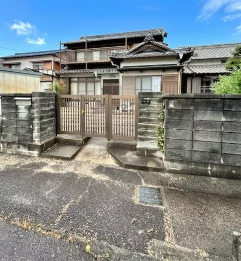 Nishio City, Isshiki Town, Isshiki Minami Yashiki (Kira Yoshida Station) 2-story building 6DK