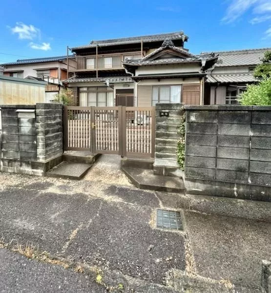Nishio City, Isshiki Town, Isshiki Minami Yashiki (Kira Yoshida Station) 2-story building 6DK