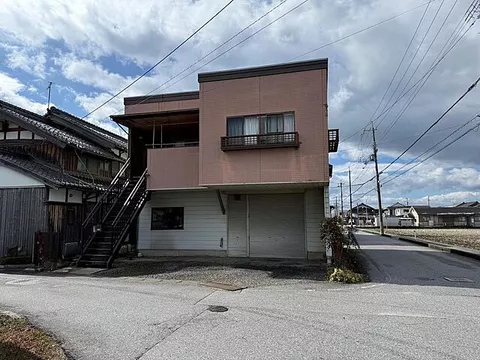 Used single-family home, Nagahama City, Kamizato Town