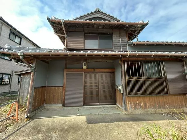 Anan City, Ogata Town (Awa-Tachibana Station) 2-story building 4SDK