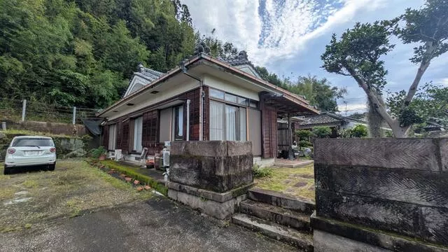 Miyazaki City, Oaza Ukita, single-story building, 6DK