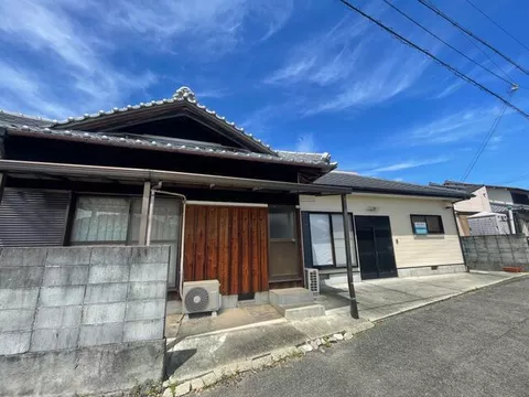 Wakayama City, Konan (Okazaki-mae Station) Single-story building 4DK