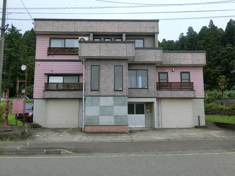Joetsu City Itakura Ward Fukuouji (Kita-Arai Station) Three-story building 6SDK