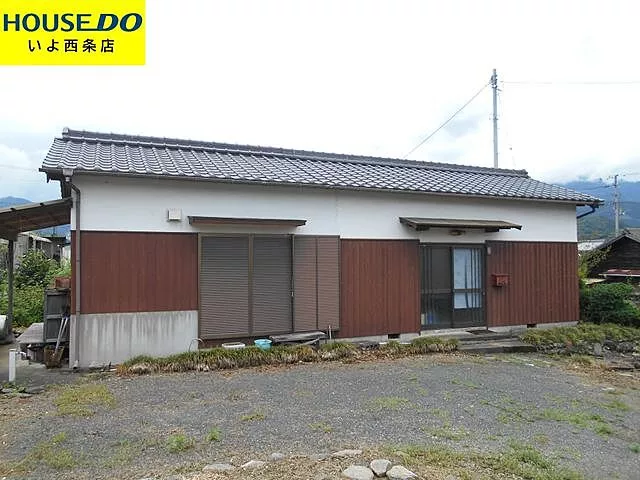 Used single-family home in Shikawa, Tanbara-cho, Saijo City