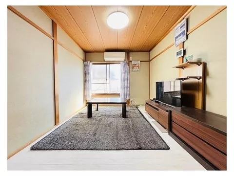Beautiful interior! A calm residential environment with houses lined up! Closest to Keihan "Oowada" Station.