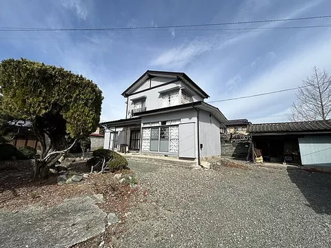 Used single-family home in Yoshida, Minami-Alps City