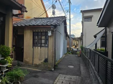 Higashiyama Ward, Kyoto City, Imakumano Kenmuguchi-cho (Tofukuji Station) Single-story building 2K