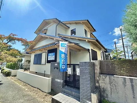 Used single-family home in Hashimoto City, Kominedai 1-chome
