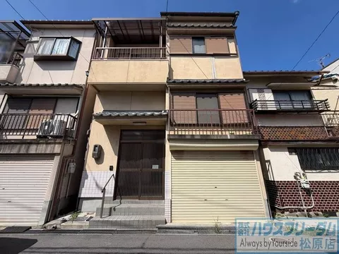 Immediate viewing available♪ / Monthly payment from 30,000 yen~ No down payment♪ ◆ Shutter garage ◆ South-facing