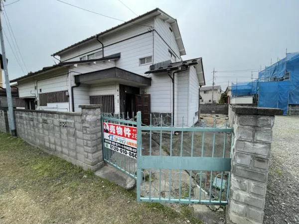 Tomitake 3-chome, Kofu-shi, Kofu (Ryuoh Station) 2F 6DK

3,800,000 yen