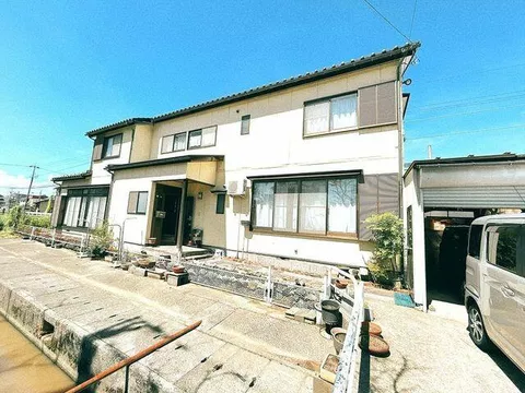 Echizen Railway Mikuni Line "Fukudai-mae Nishi-Fukui" Station, 27 minutes on foot