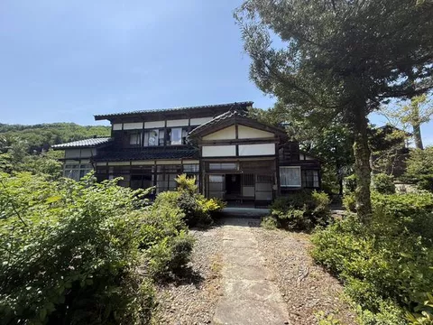 Kashiwazaki City, Oaza Kurotaki (Kashiwazaki Station) 2-story building 11K