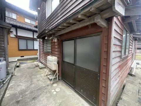 Hakui County, Shika Town, Takahama Town 2-story 4DK - Image 4