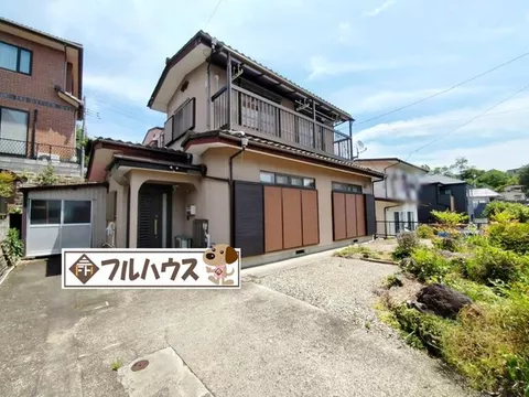 Hitoikida◆Spacious land of approximately 57 tsubo! Economical city gas♪ Convenient L-shaped kitchen