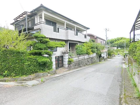 Used single-family home, 5-minute walk from Yasui bus stop