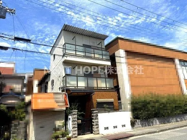 ◆South-facing with good sunlight♪◆The front road is spacious, about 10m wide♪◆Next door is Life Mukogawa store♪