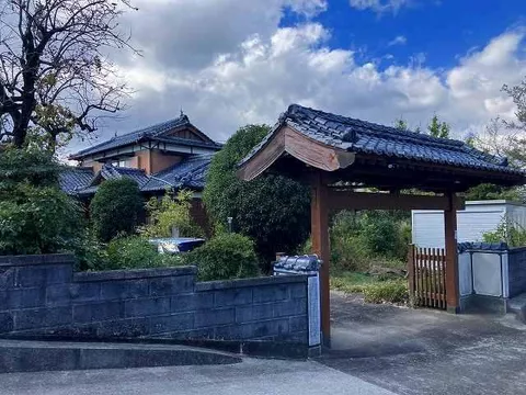 A spacious lot, more rooms are better, parking for 3 or more cars, if any one of these applies.