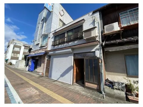 ◆More than 6m in front◆Japanese-style room◆Within walking distance to elementary and junior high schools◆About 22 minutes on foot from Gifu Station◆Well-developed surrounding environment◆