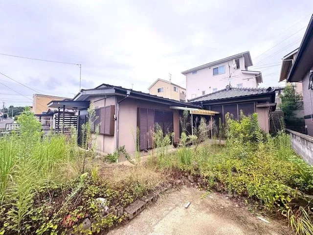 Currently offering a 3000 yen digital gift of your choice for property viewings and visits.