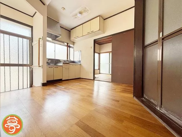 17 minutes from Chitose-Karasuyama Station♪ Perfect for DIY and renovation! A 3DK that has been cleaned!