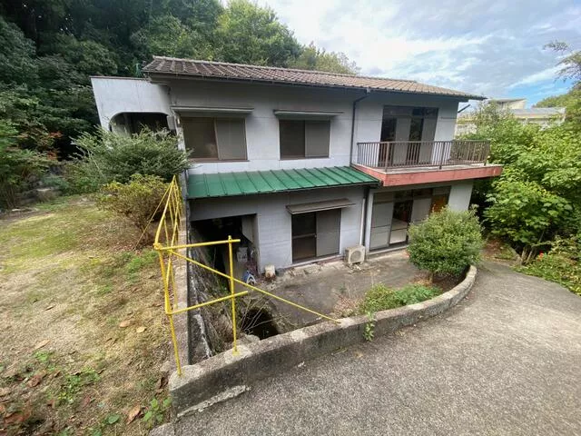 Kurihara Higashi 1-chome, Onomichi City (Onomichi Station) 2-story 5LDK