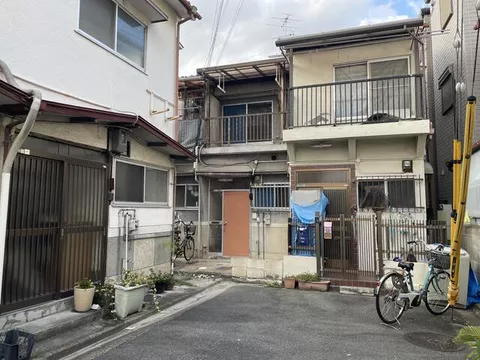 Settsu City, Torikai Nishi 3-chome (Minami Settsu Station) 2-story building 3DK