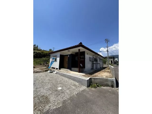 Open house held, interior and exterior renovation completed, water facilities replaced with new ones