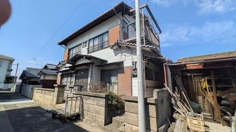 Takamatsu City, Aji Town Hama (Yaguri Station) 2-story building 8K