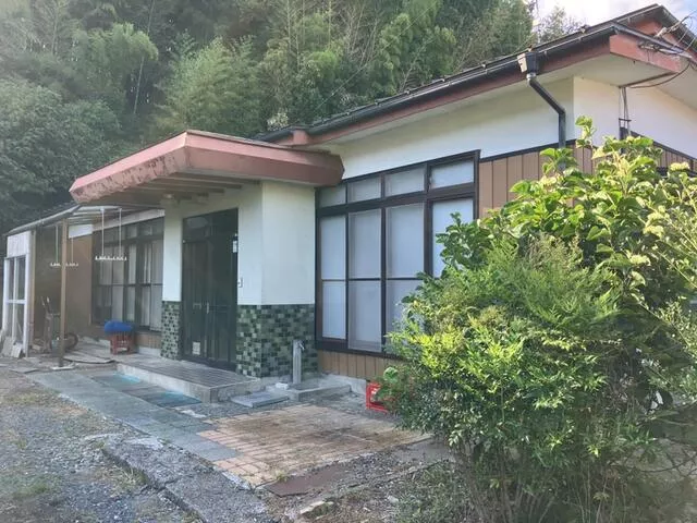 Matsuyama, Osaki-shi, Matsuyama Sengoku Aza Matsuyama (Matsuyama-cho Station) Single story house 5K

1,450,000 yen