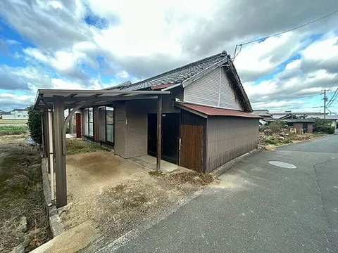 Used single-family home in Oaza Tanaka, Miki Town, Kida District