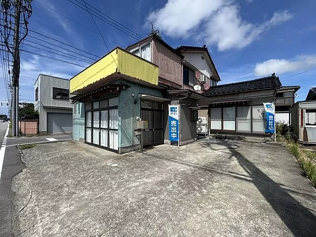 Used single-family home in Kurobe City Maezawa