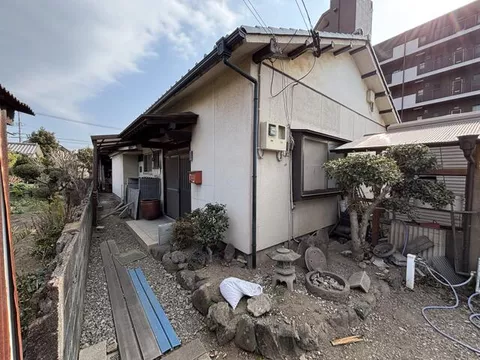Oita City, Mikawagami 4-chome (Takajo Station), single-story building, 5DK