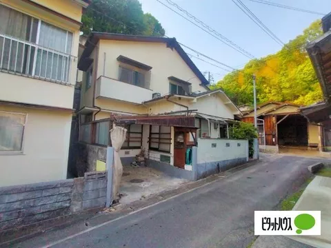 Iwakuni City, Nishikimi 3-chome (Nishi-Iwakuni Station) 2-story building 4DK