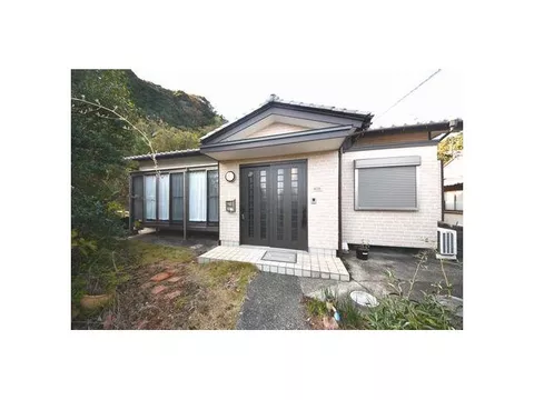 3 minutes on foot from the station! Also suitable for a vacation home! Convenient single-story building♪