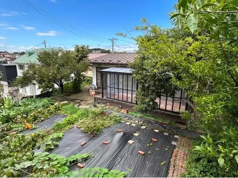 ■Spacious approximately 144 tsubo lot! 4DK single-story house + separate building