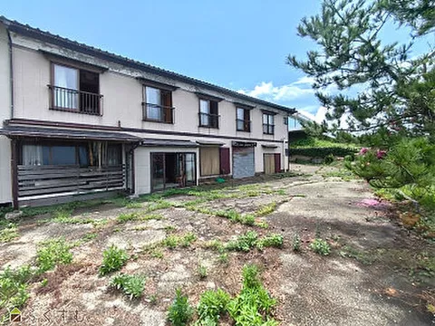 Used single-family home at Kujiranami (former inn property) land 181 tsubo, building 140 tsubo