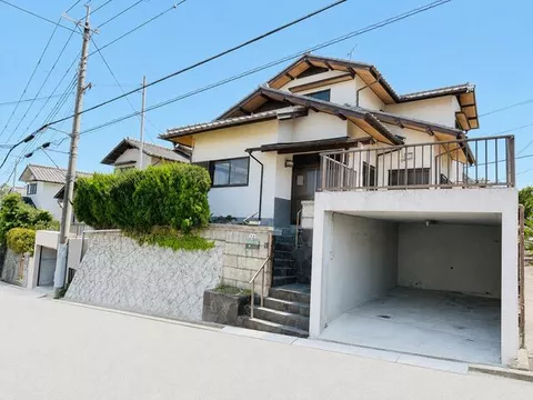 Ikoma County, Heguri Town, Wakabadai 1-chome (Motoyama Kamiguchi Station) 2-story building 6DK
