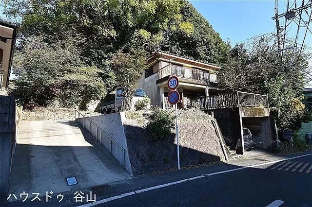 Used single-family home Sakanoue 1-chome Used house