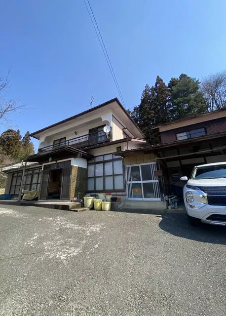 Oshu City, Mizusawa Kuroishi-cho, Yachi (Mizusawa Esashi Station) 2-story building 5DK