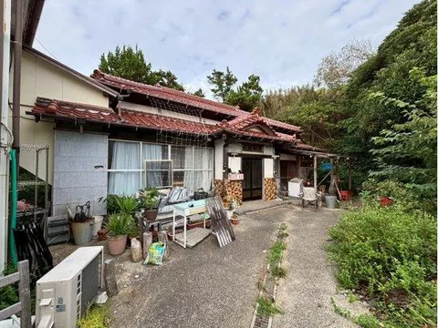 Vast land of 1755 tsubo♪ Building 57 tsubo 5DK detached house♪ 8 minutes by car to Hazama Beach