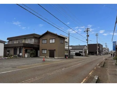 Okimachi (Komatsu Station) 14,950,000 yen