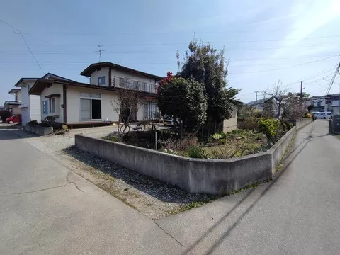 Oaza Kanizawa (Sakuranbo-Higashine Station) 10.5 million yen