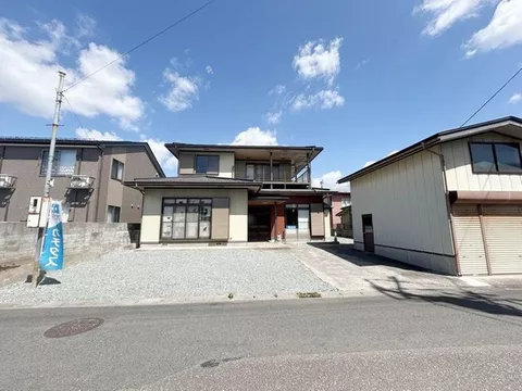 [Open House] Limited-time current sale / Parallel parking for 3 cars / Garage available / Land over 100 tsubo
