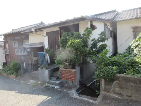 Kitakyushu City Wakamatsu Ward Wadacho 2-story building 4DK