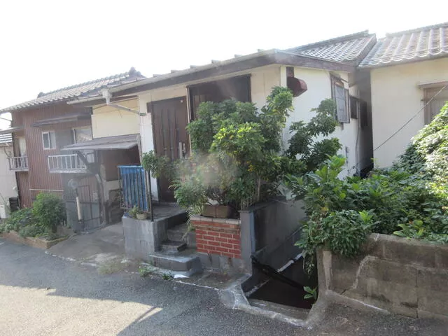 Kitakyushu City Wakamatsu Ward Wadacho 2-story building 4DK
