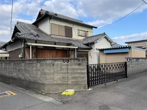 Updated on 4/10, spacious "6DK" with over 56 tsubo of land! All-electric house