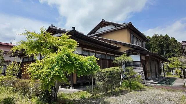 Used single-family home Nikkō City Ōkawamachi, 2-story 10LDK, approximately 350m from Ōkawa Station